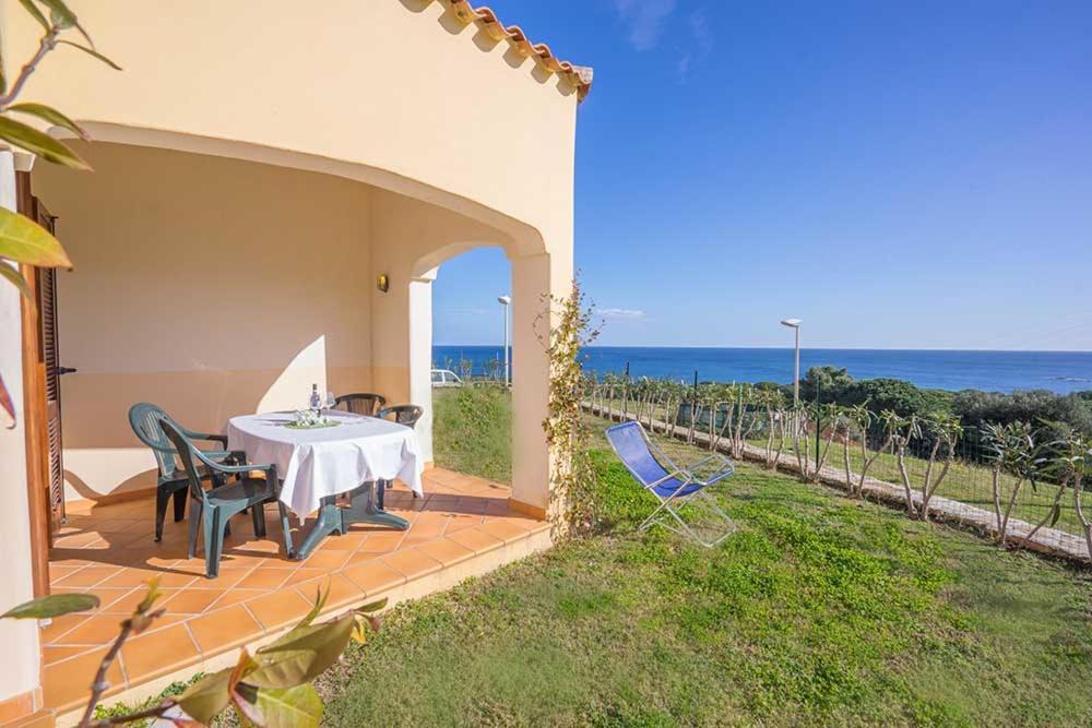 Residence Baia Sant Anna Con Piscina Tanaunella Eksteriør bilde